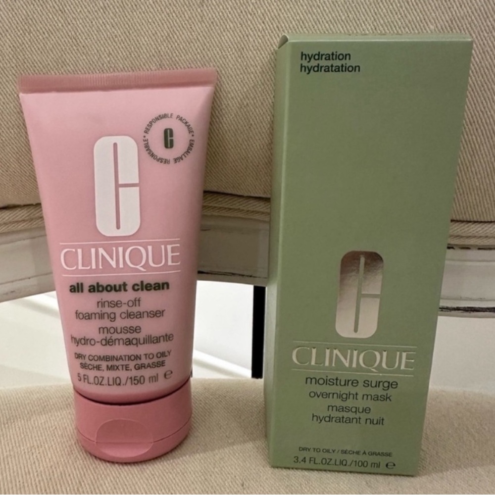 Clinique NWT Bundle Overnight Moisture Mask + Foaming Cleanser 2 Piece Set - Picture 2 of 4
